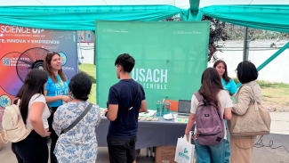 Postulantes conociendo acerca de Usach Sostenible 